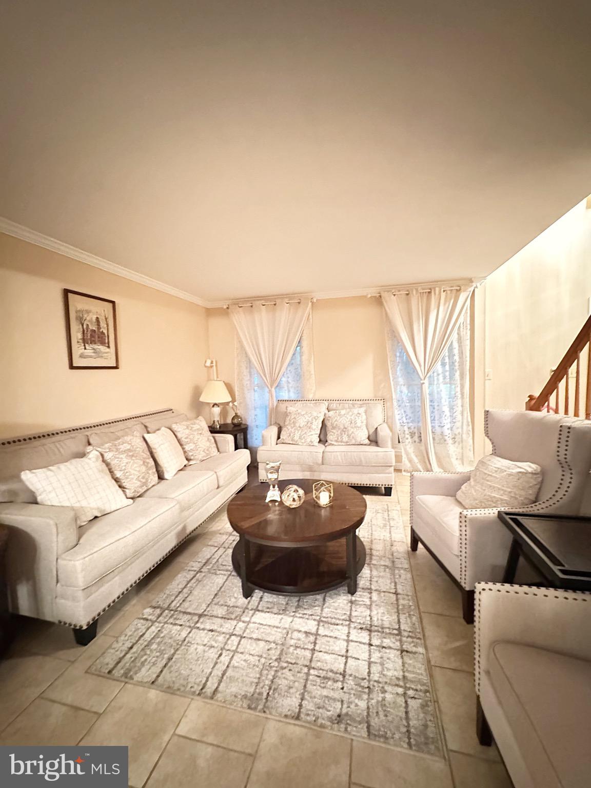 BLOOMS CROSSING - Residential