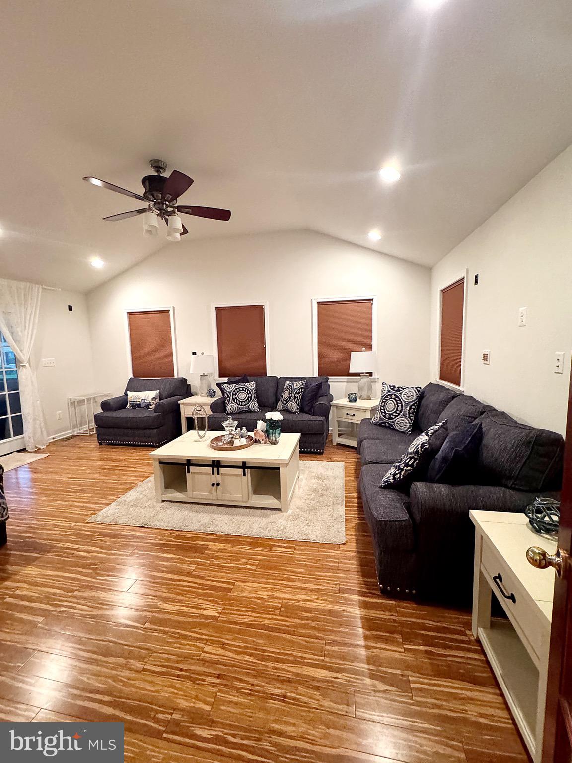 BLOOMS CROSSING - Residential