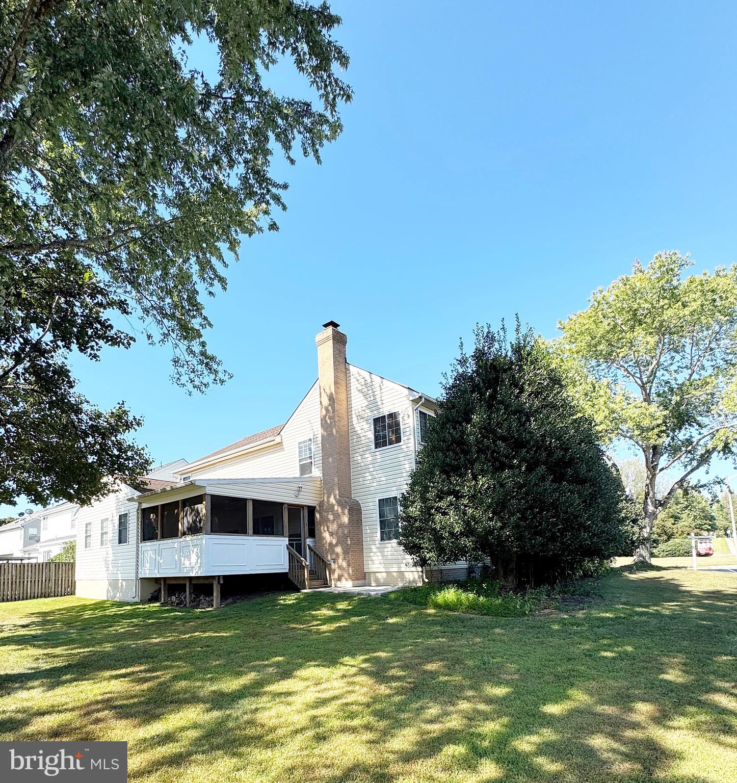 BLOOMS CROSSING - Residential