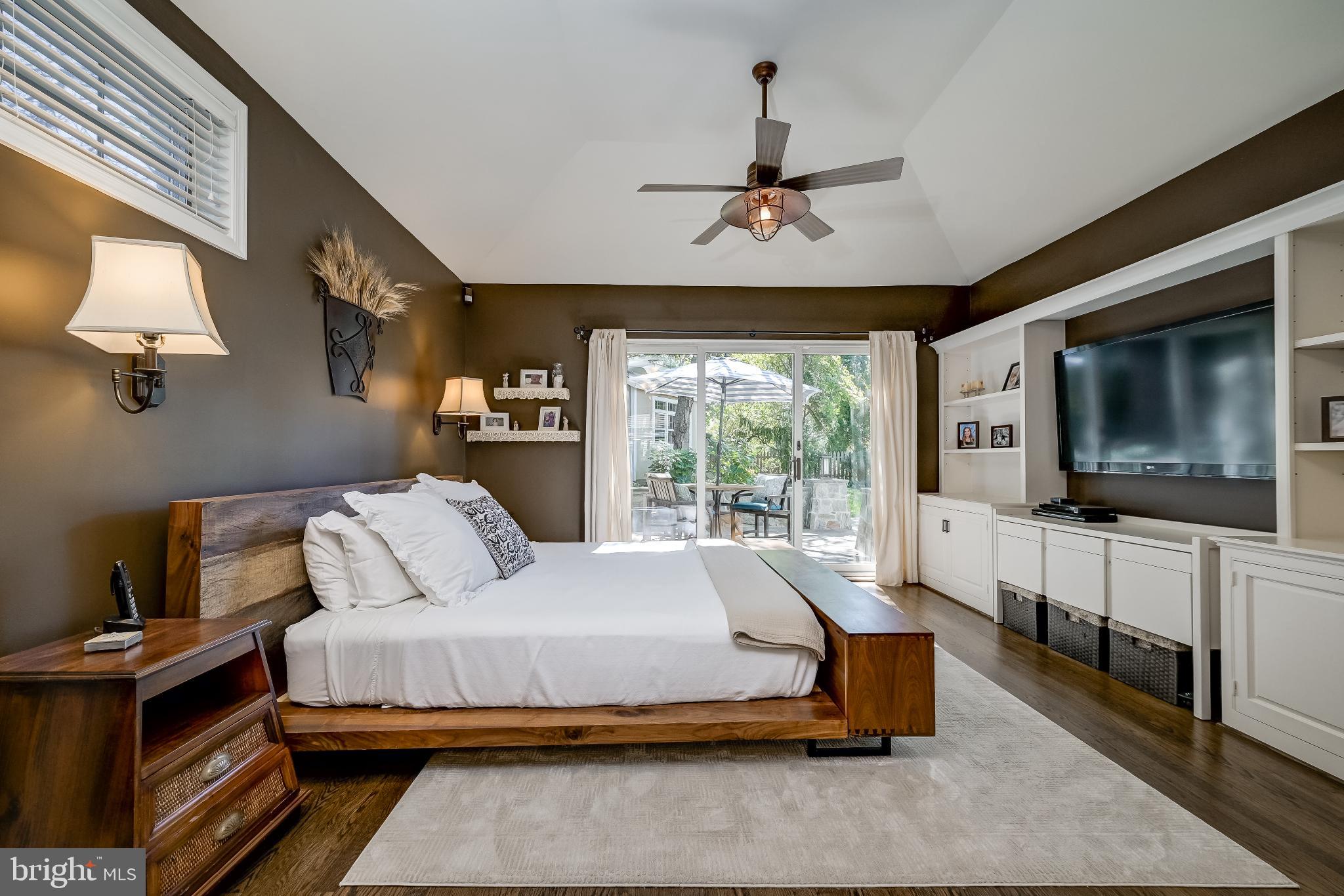 GLEN ECHO HEIGHTS - Residential