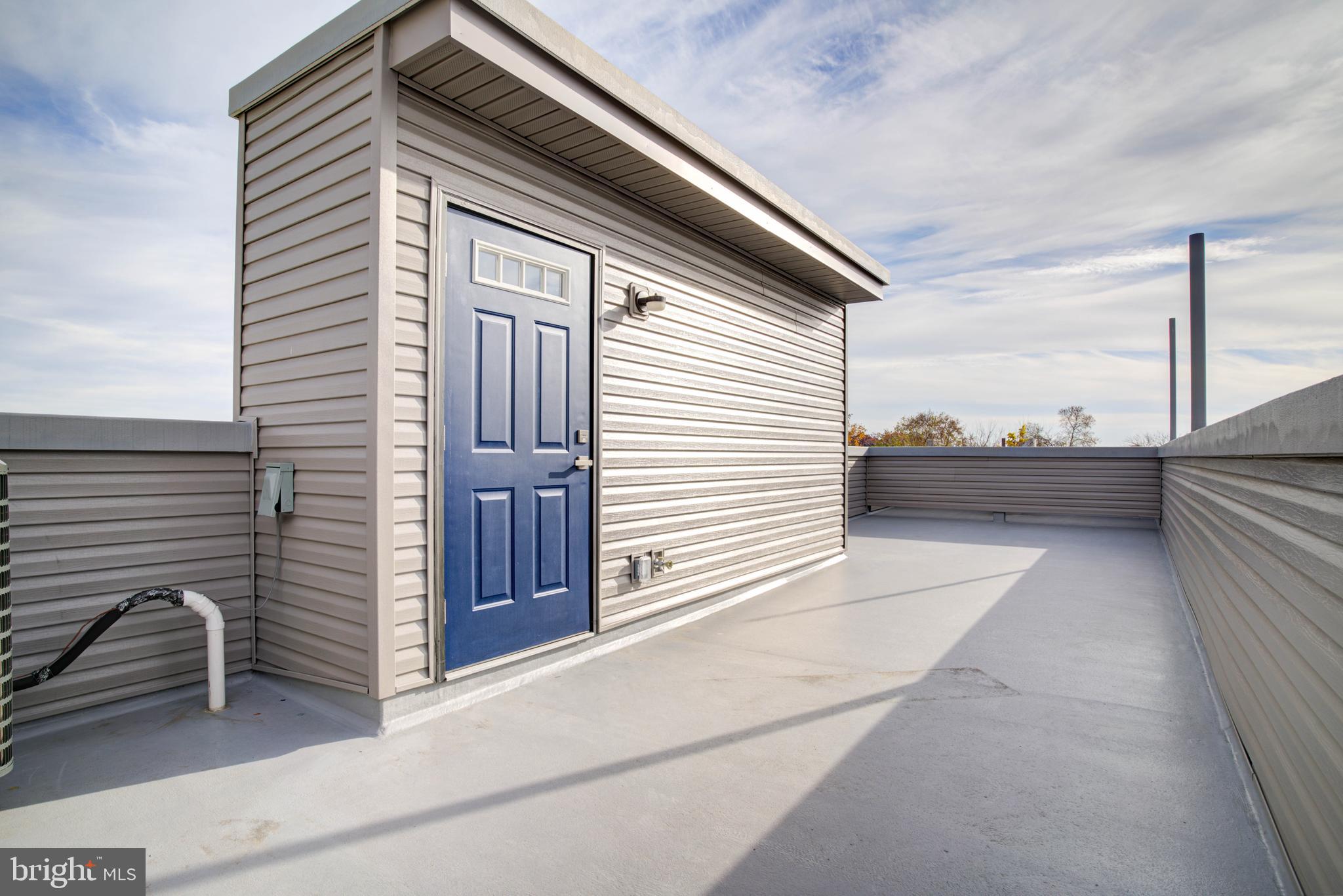 WALNUT HILL - Residential Income