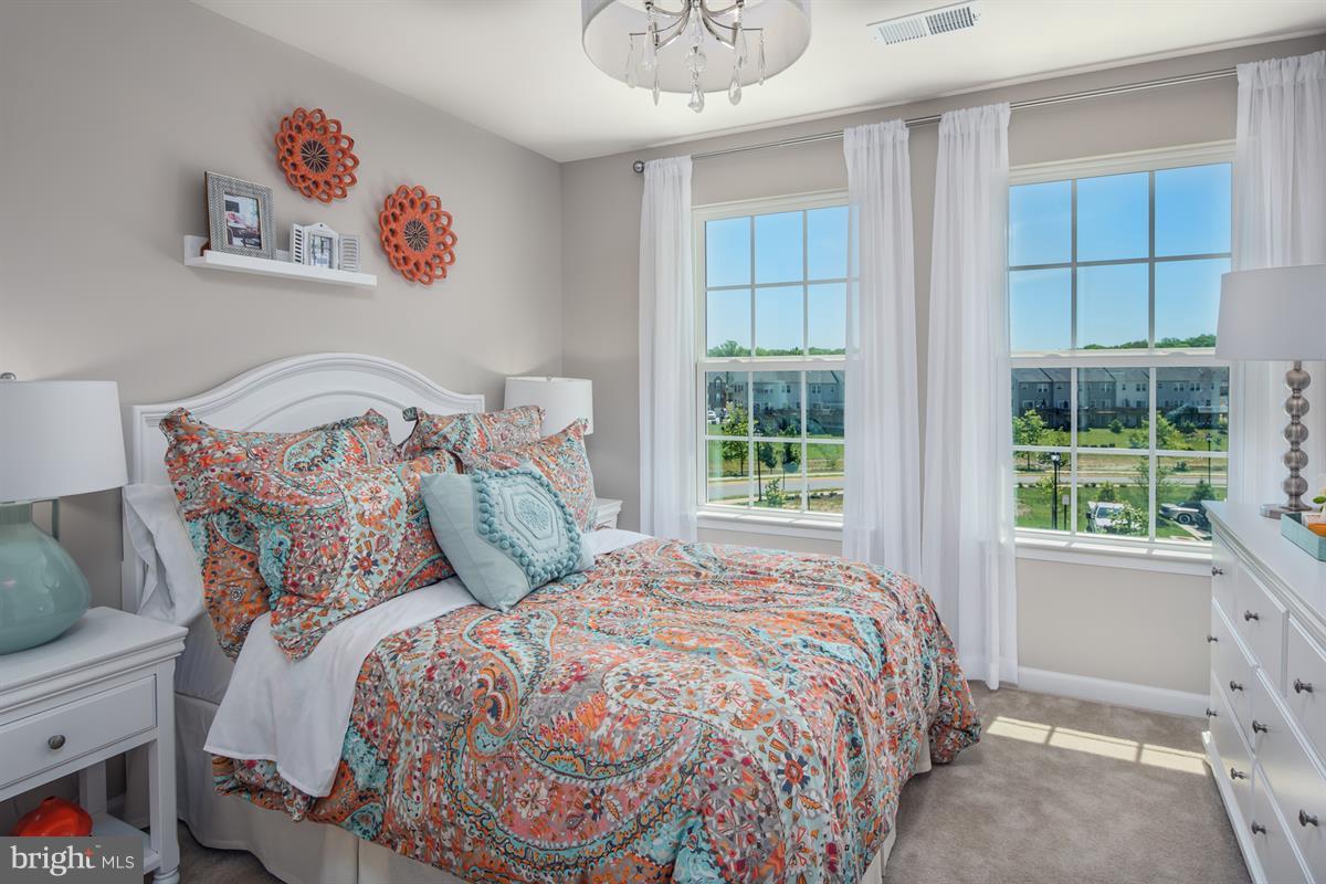 PARKSIDE - Residential