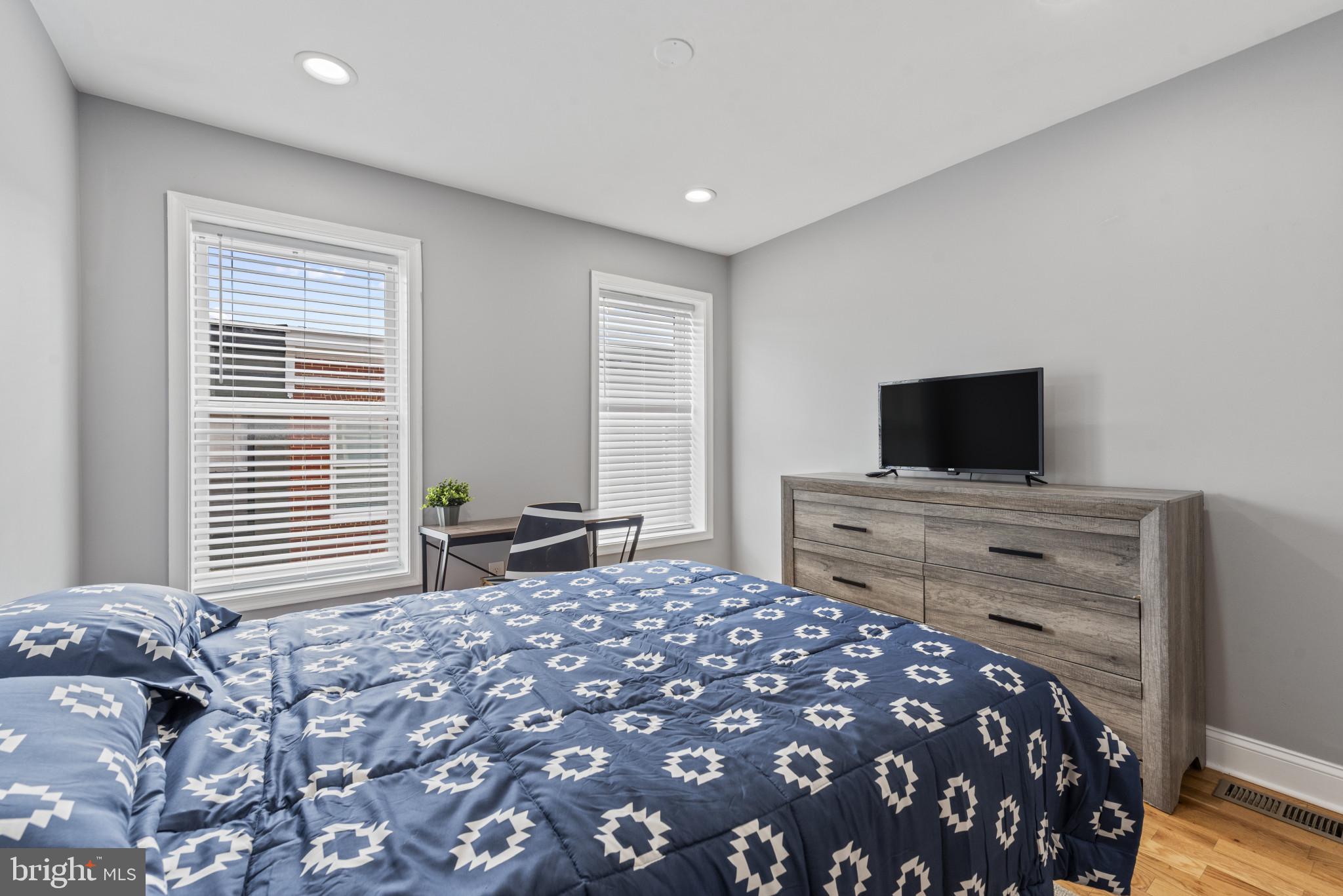 JOHNS HOPKINS - Residential Lease