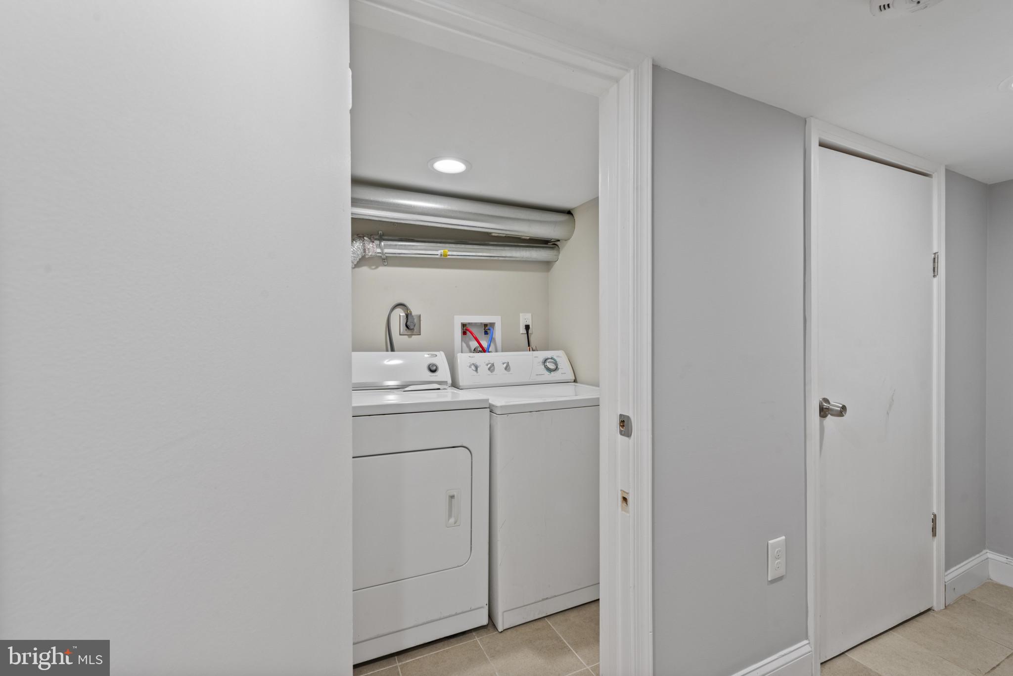 JOHNS HOPKINS - Residential Lease