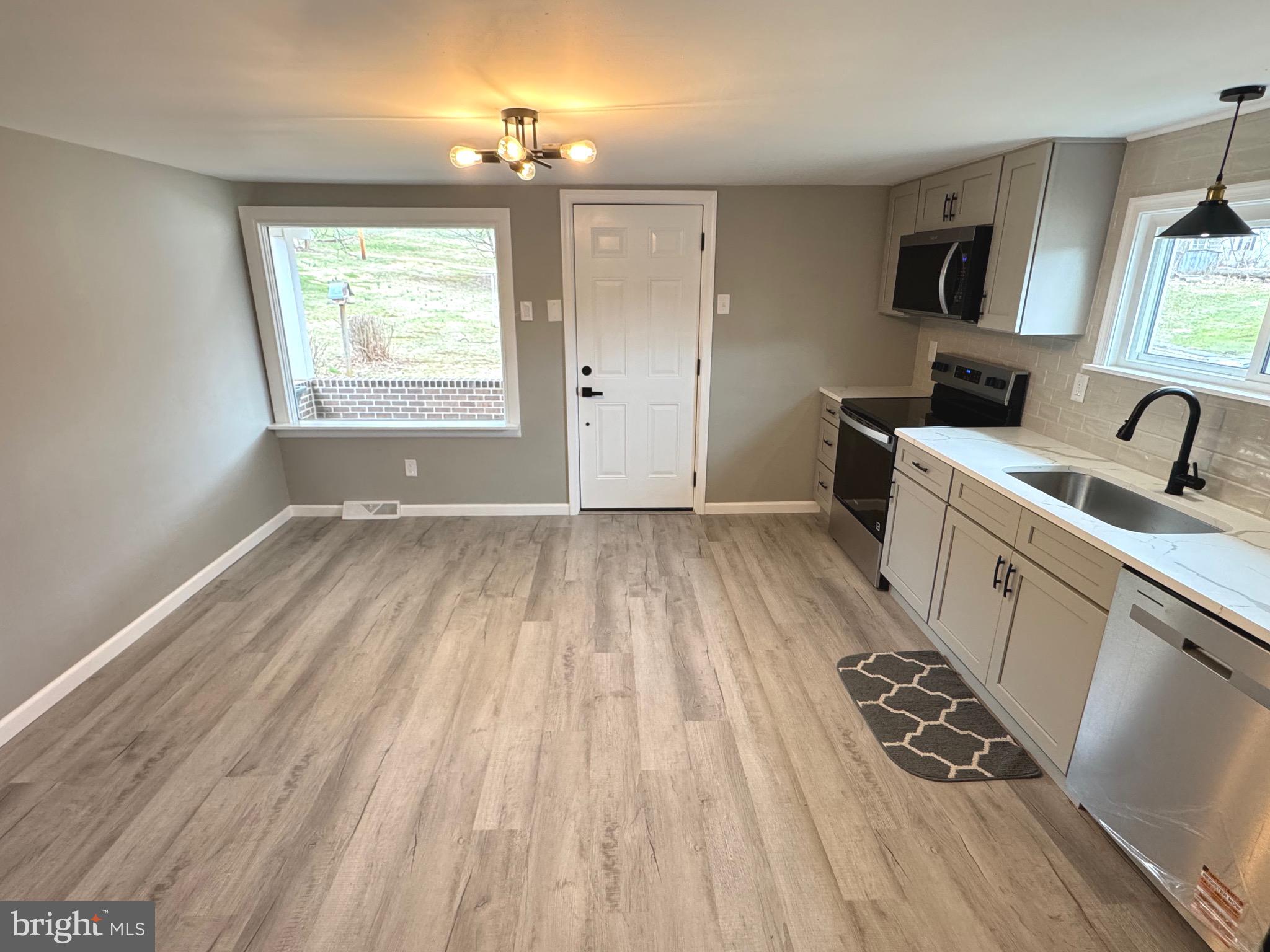 MANCHESTER - Residential