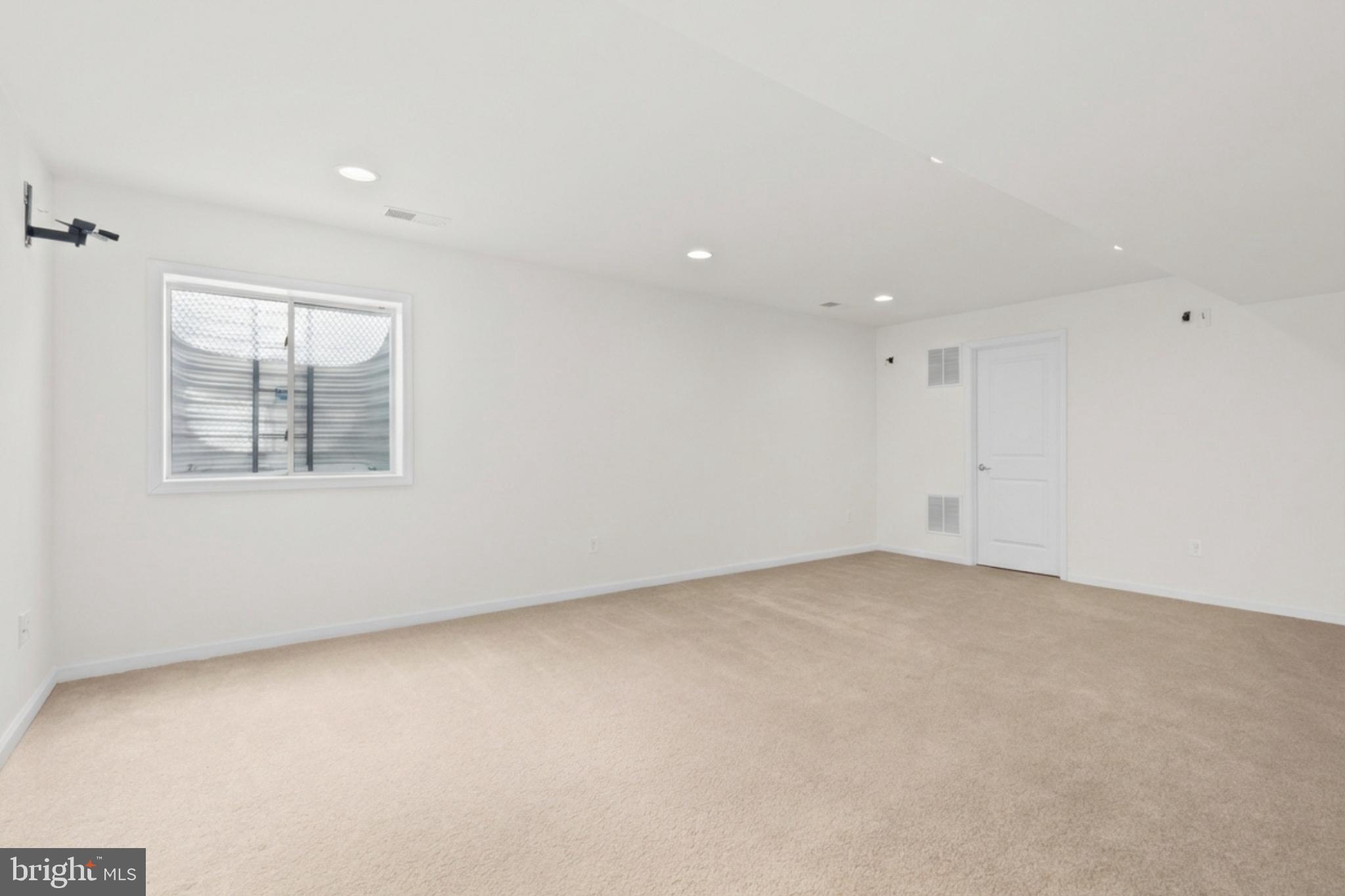 SNOWDEN BRIDGE - Residential