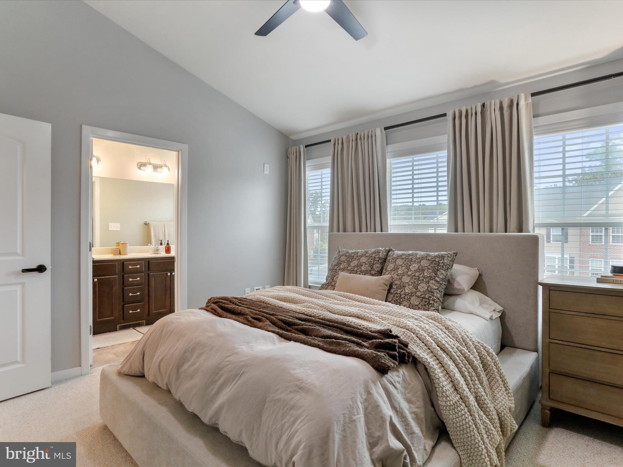 BROOKFIELD - Residential