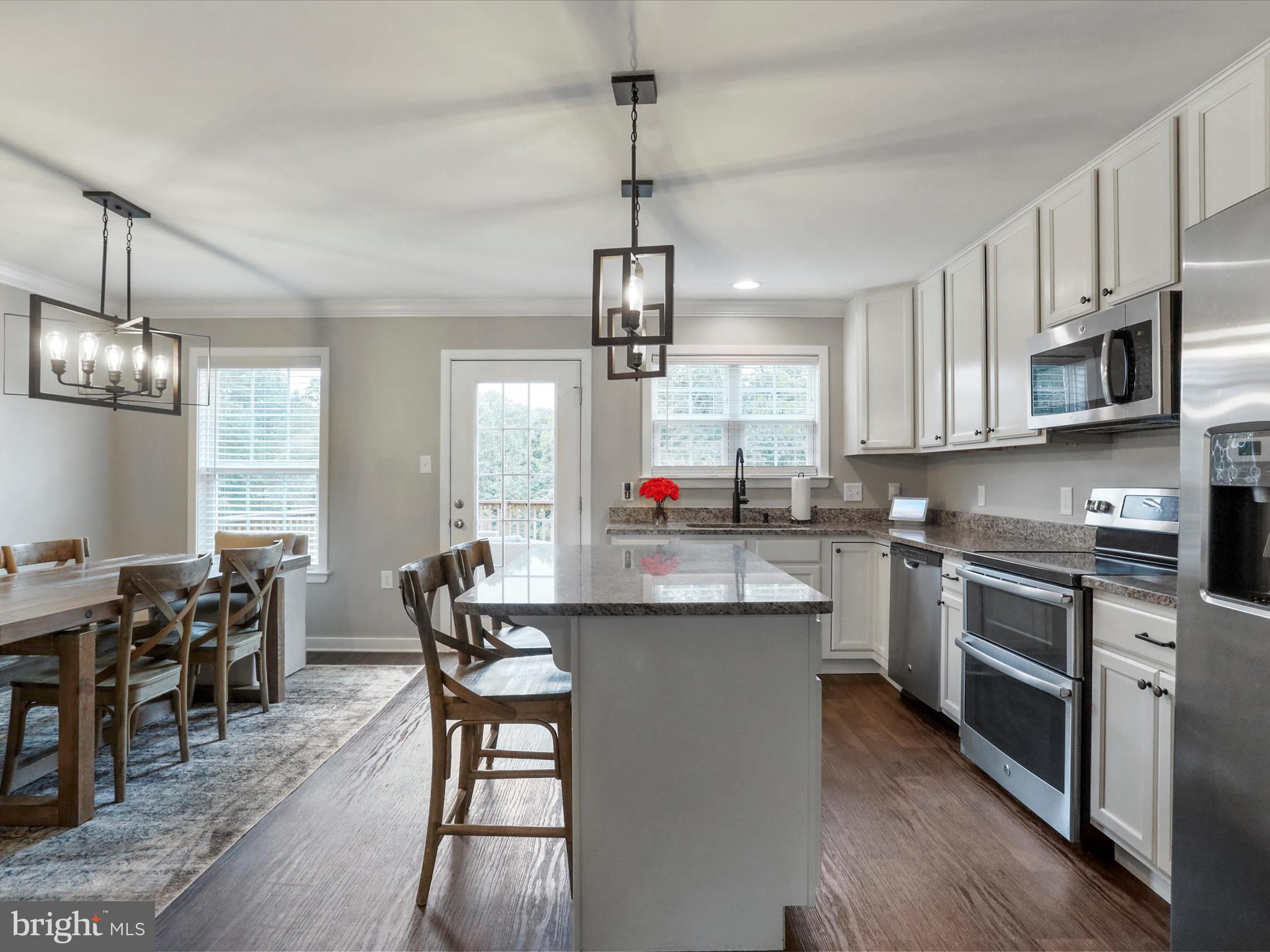 BROOKFIELD - Residential