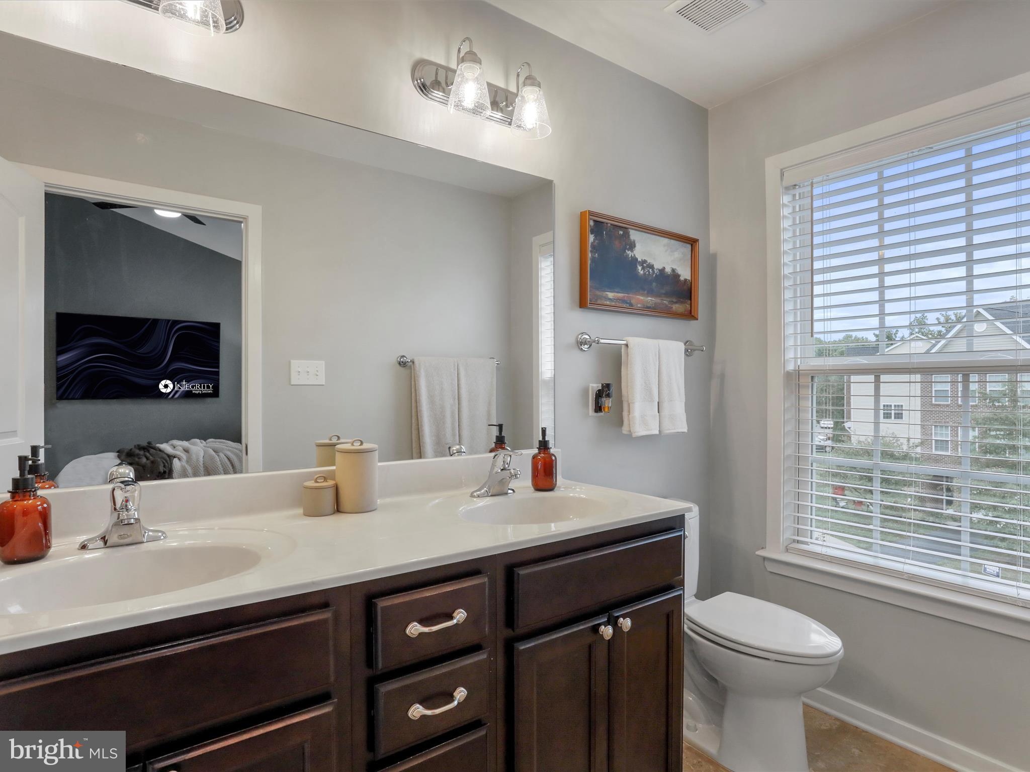 BROOKFIELD - Residential