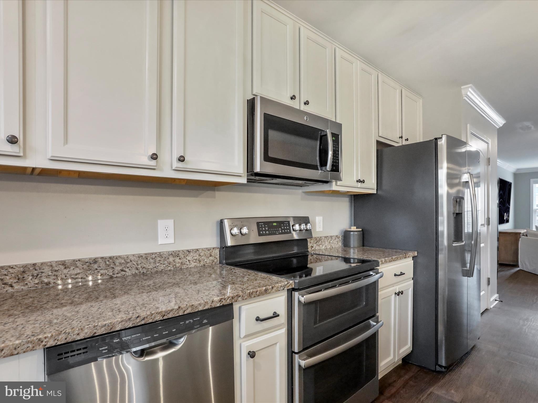 BROOKFIELD - Residential