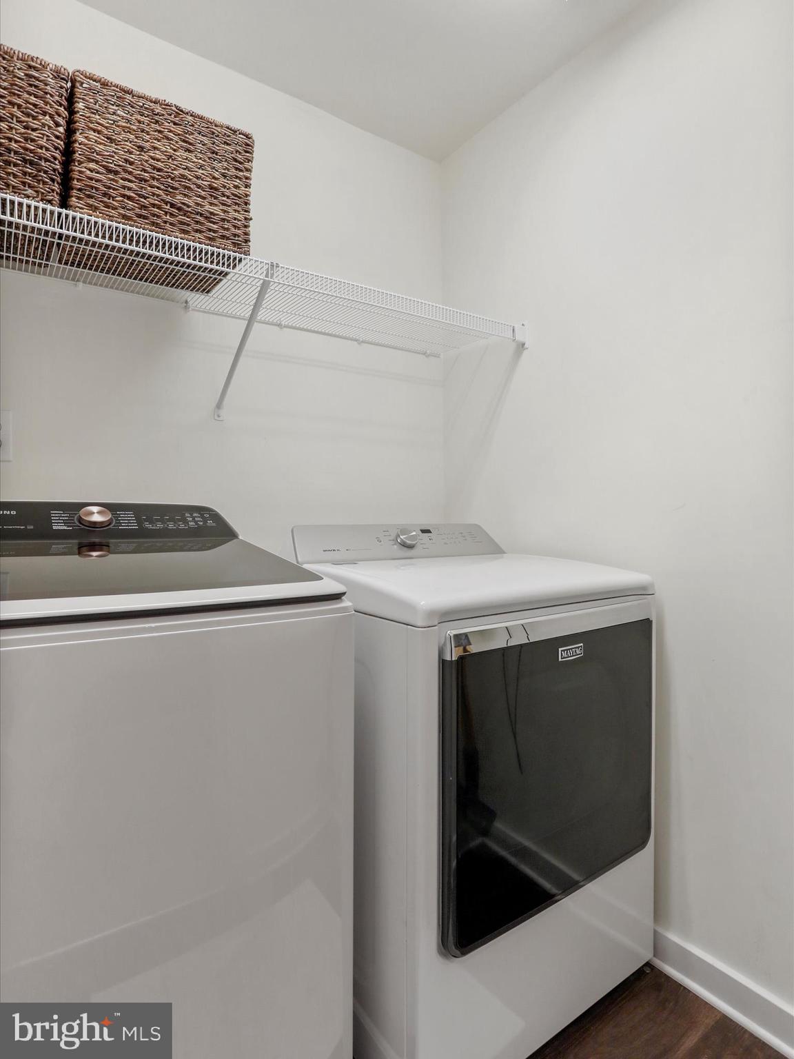 BROOKFIELD - Residential