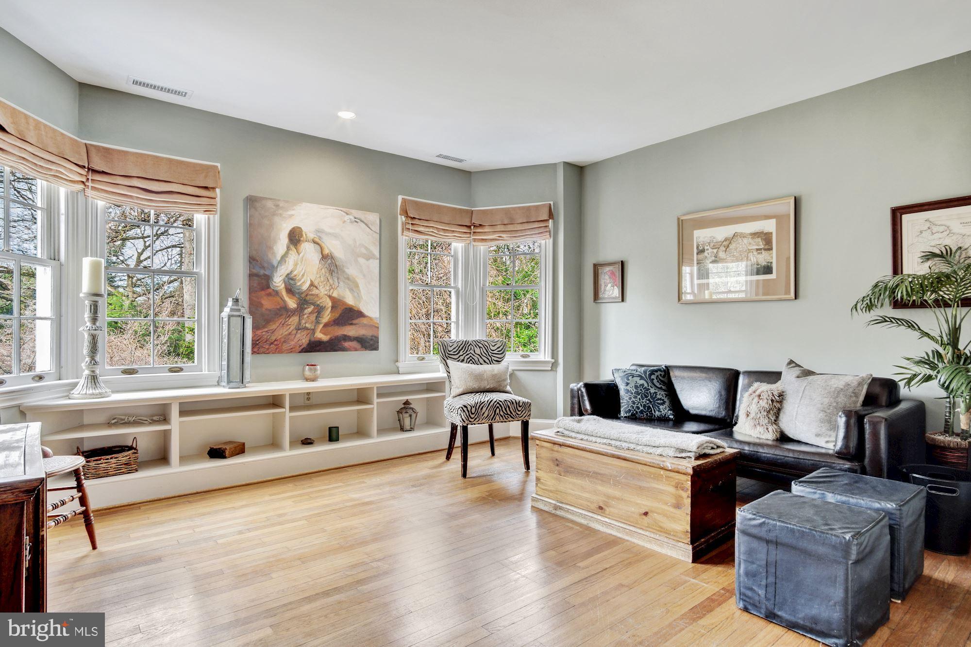 WESLEY HEIGHTS - Residential