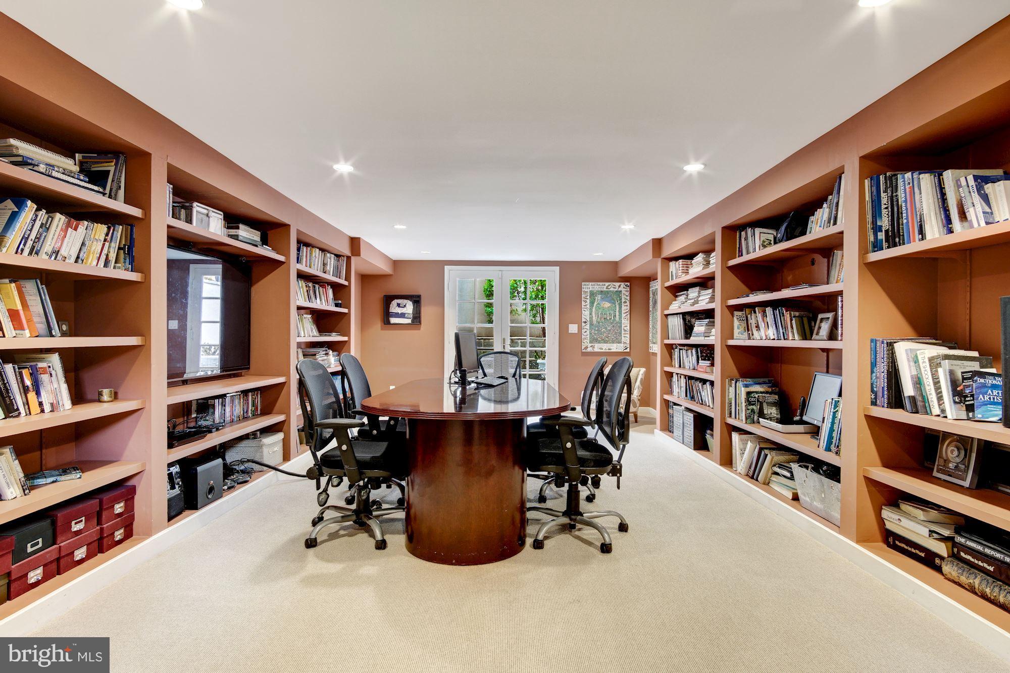 WESLEY HEIGHTS - Residential