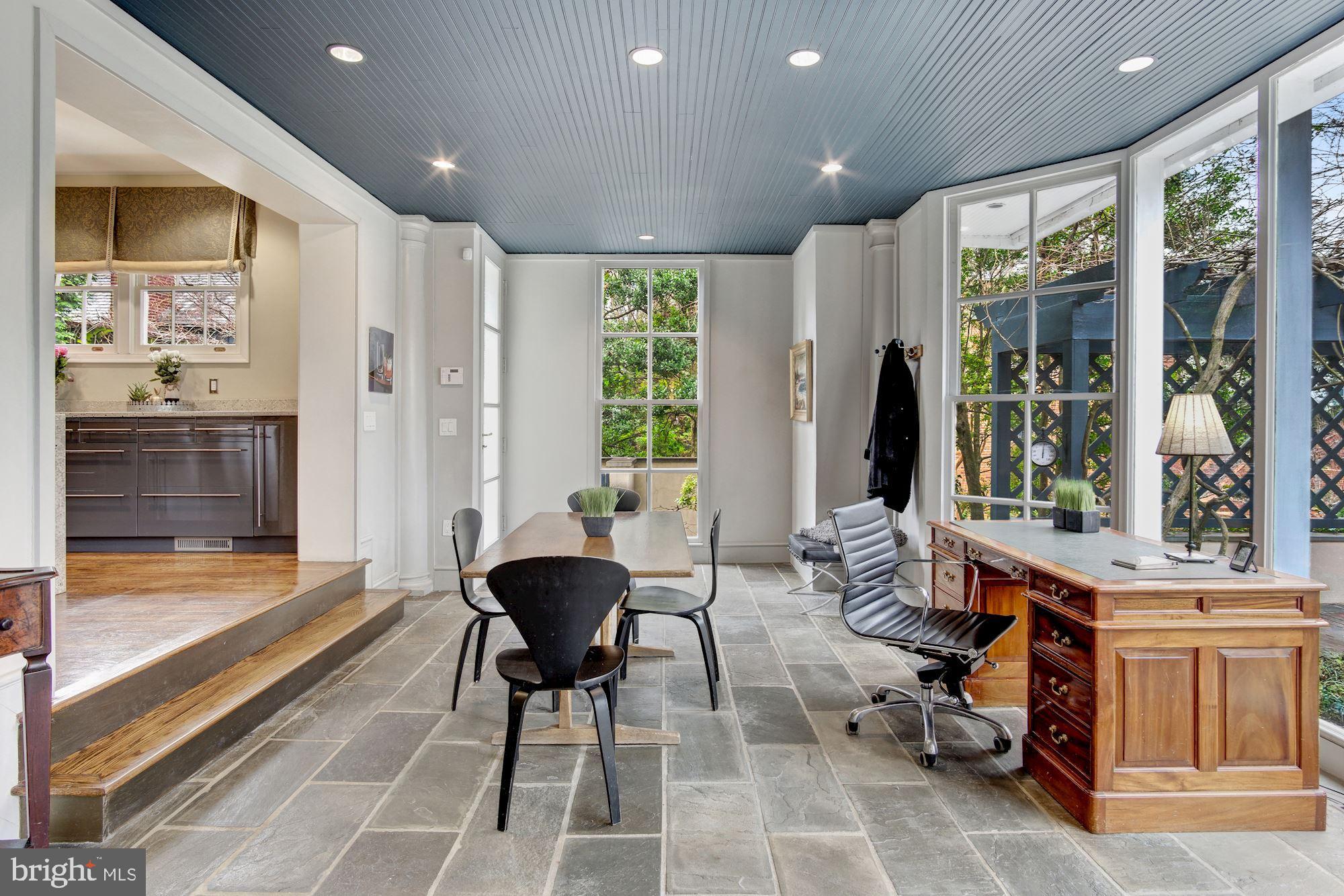 WESLEY HEIGHTS - Residential