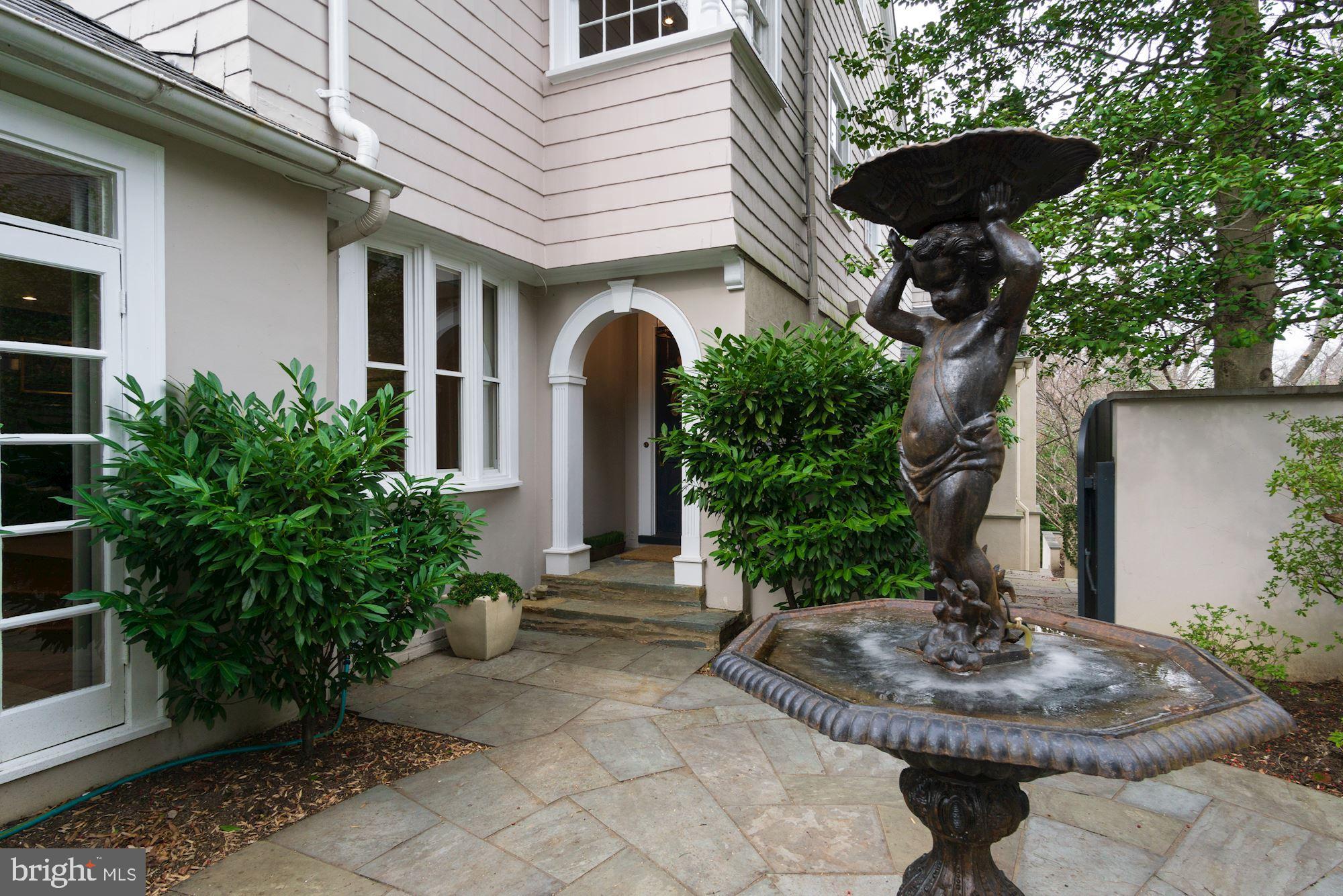 WESLEY HEIGHTS - Residential