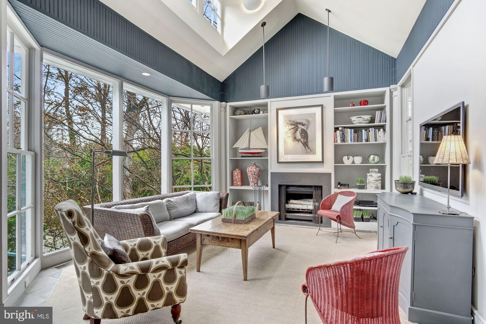 WESLEY HEIGHTS - Residential