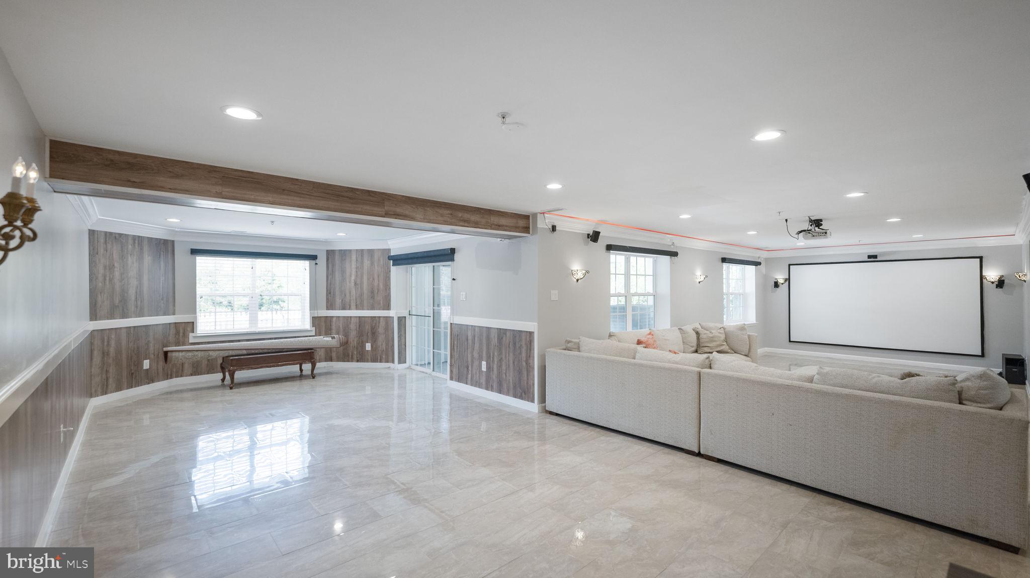 ARORA HILLS - Residential