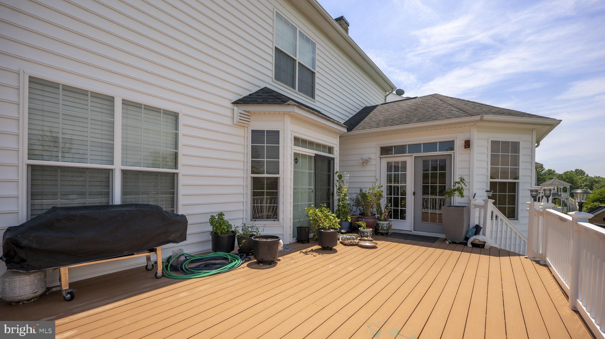 ARORA HILLS - Residential