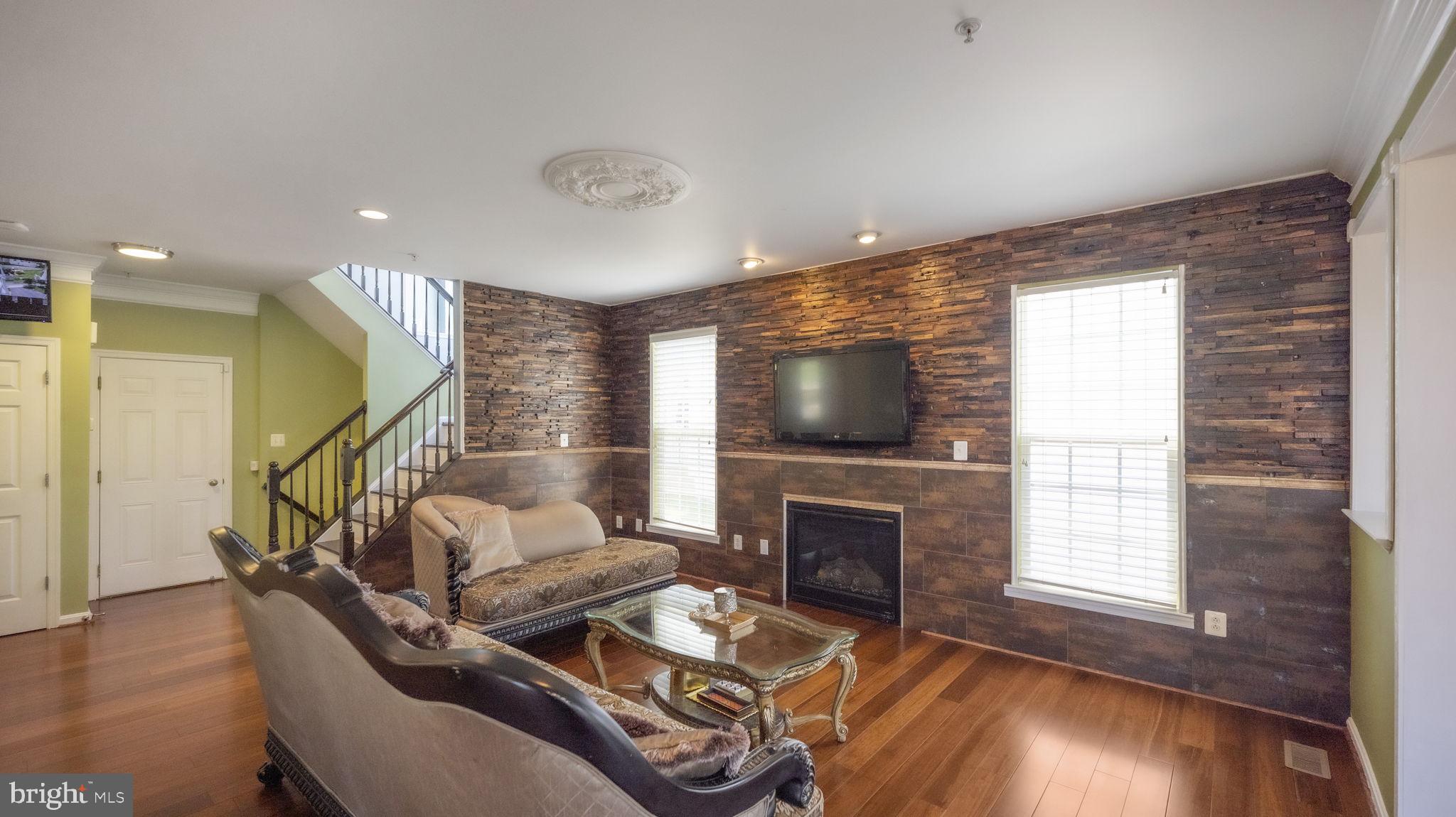 ARORA HILLS - Residential