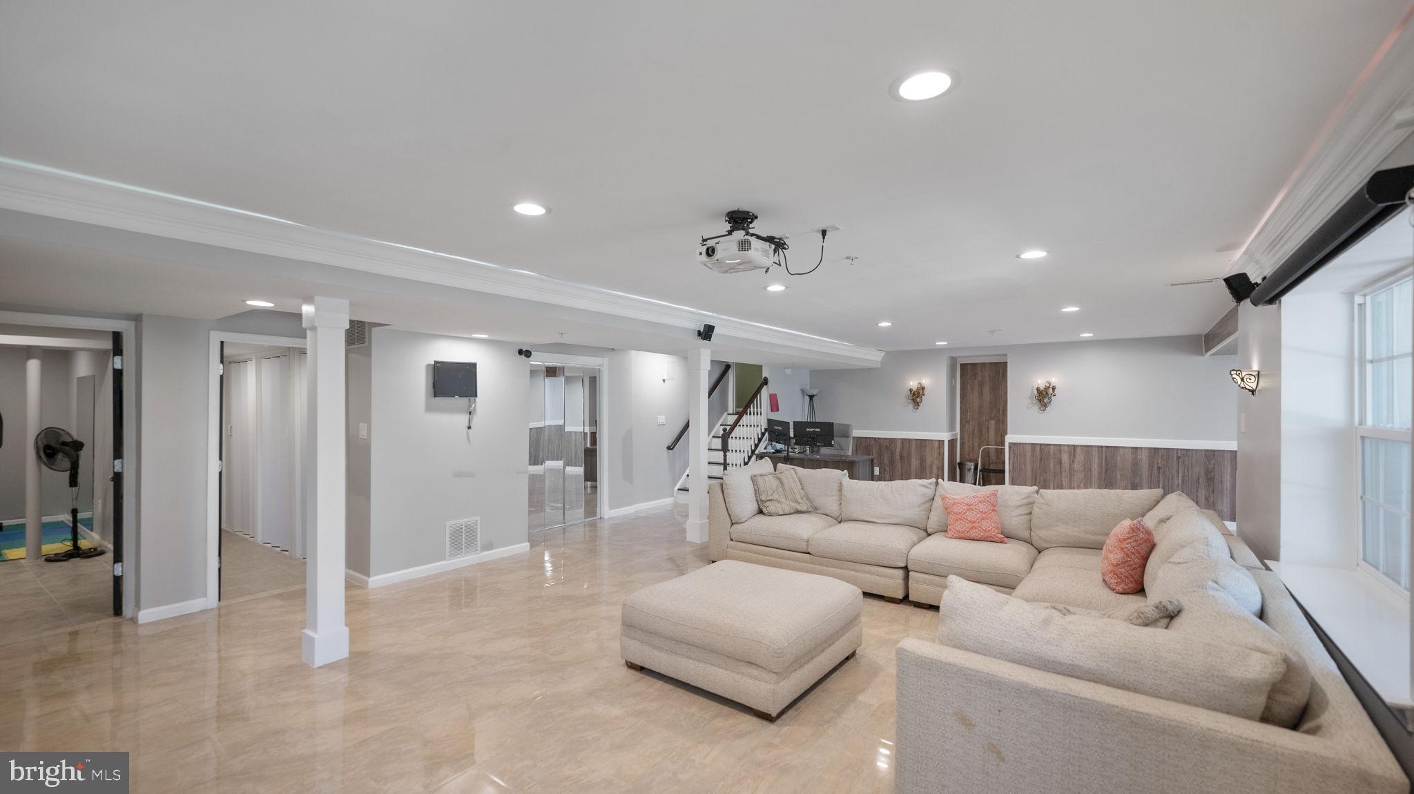 ARORA HILLS - Residential