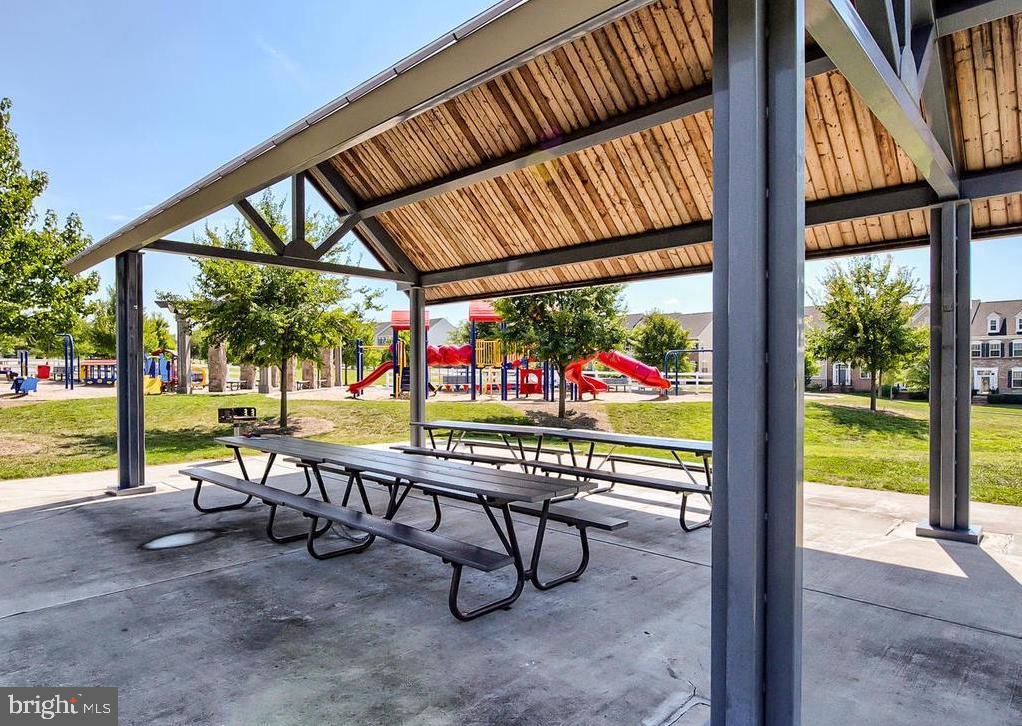 ARORA HILLS - Residential