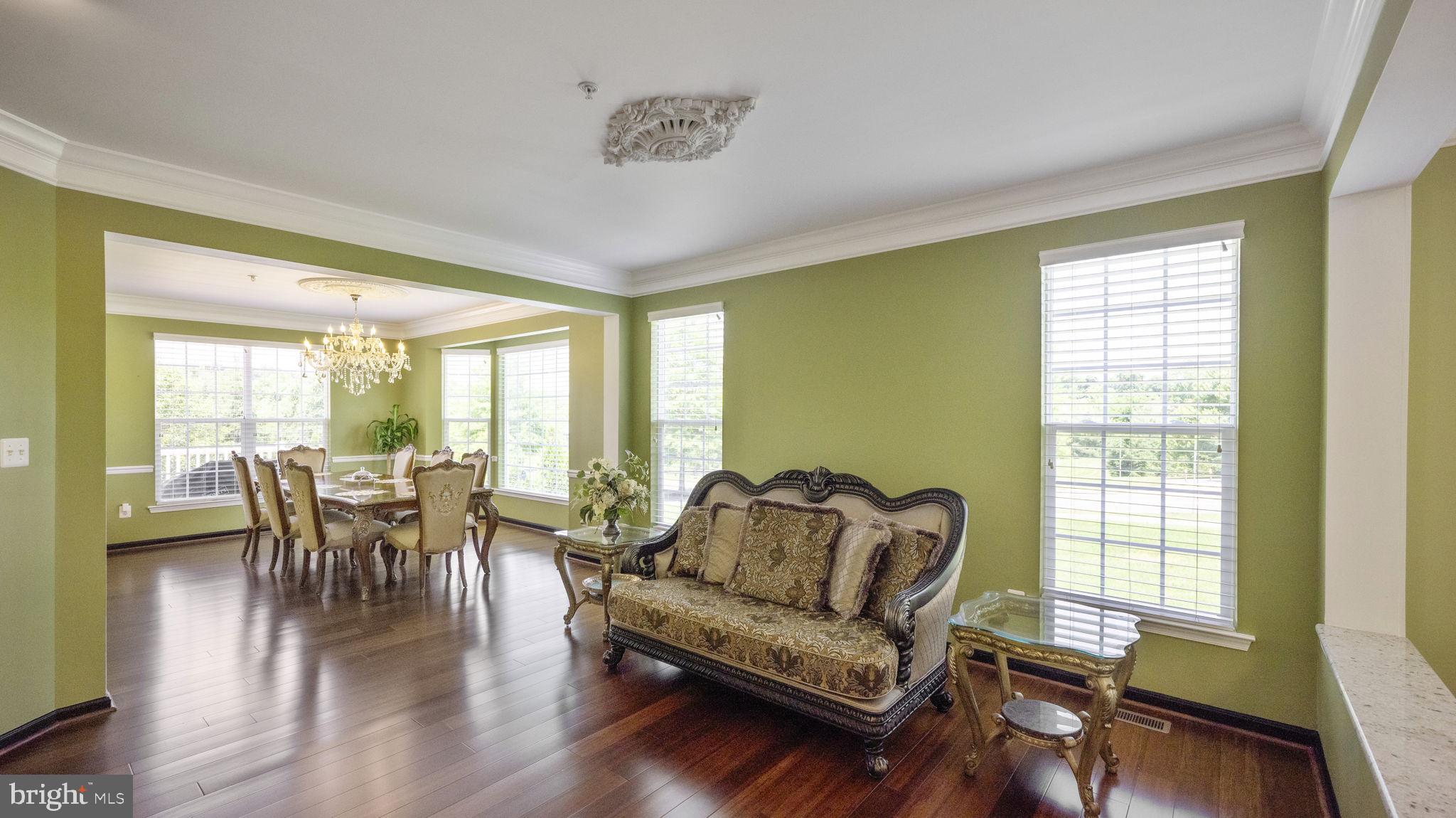 ARORA HILLS - Residential