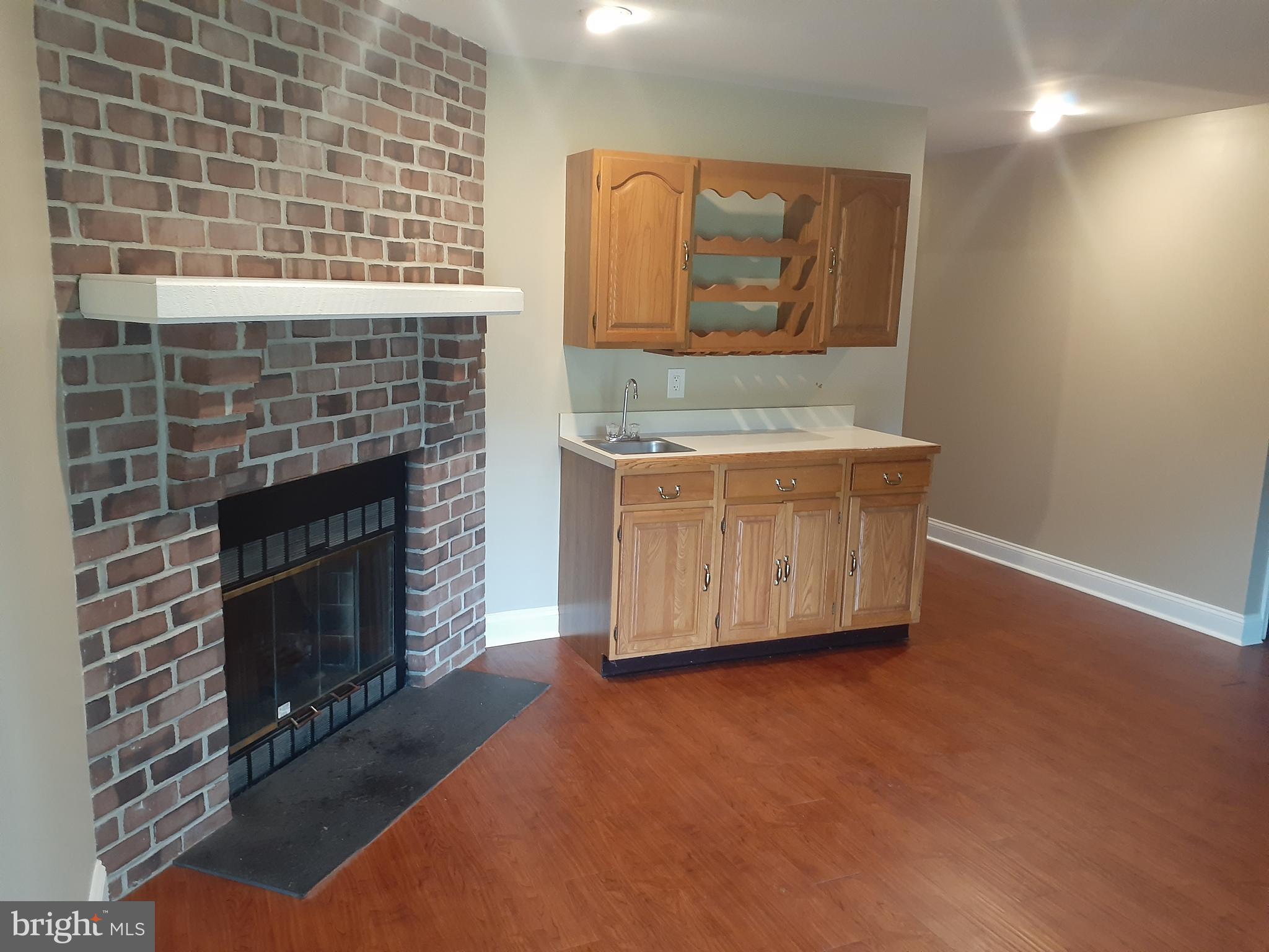 LOVETON FARMS - Residential Lease