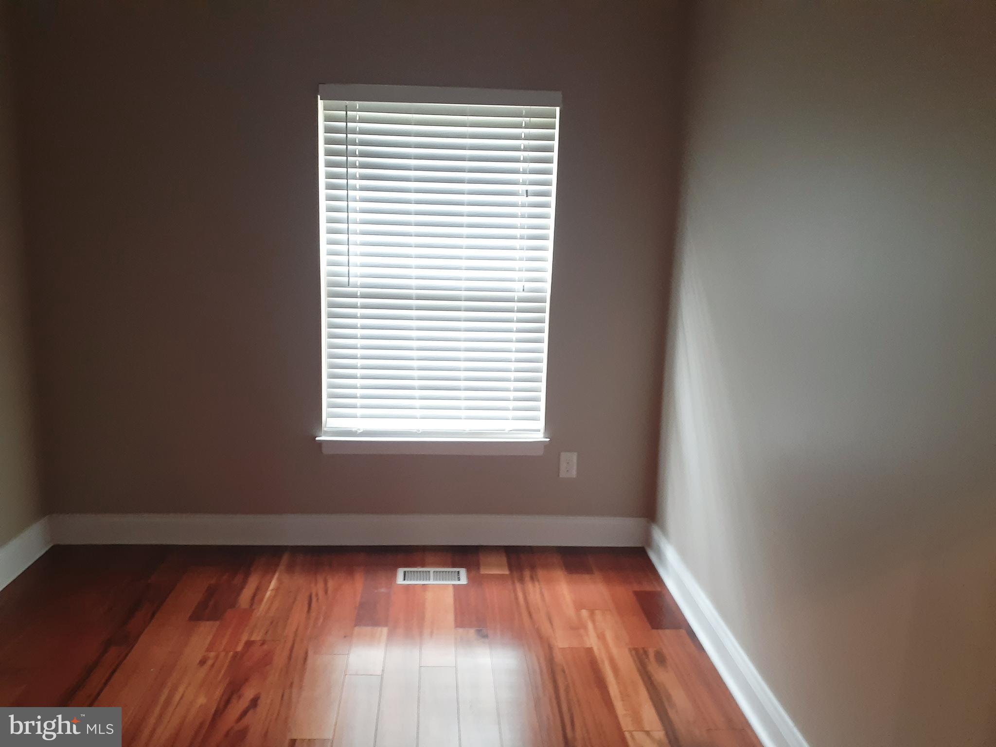 LOVETON FARMS - Residential Lease