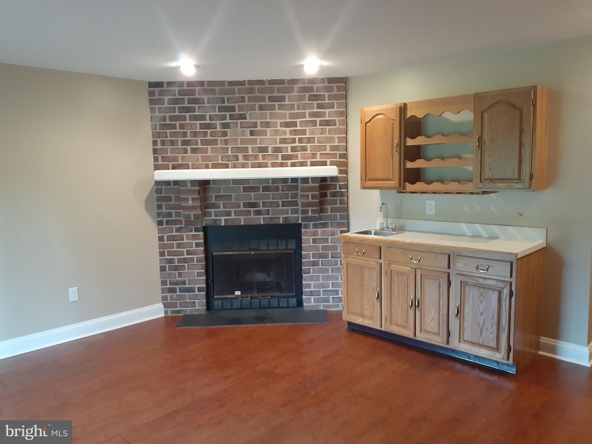 LOVETON FARMS - Residential Lease