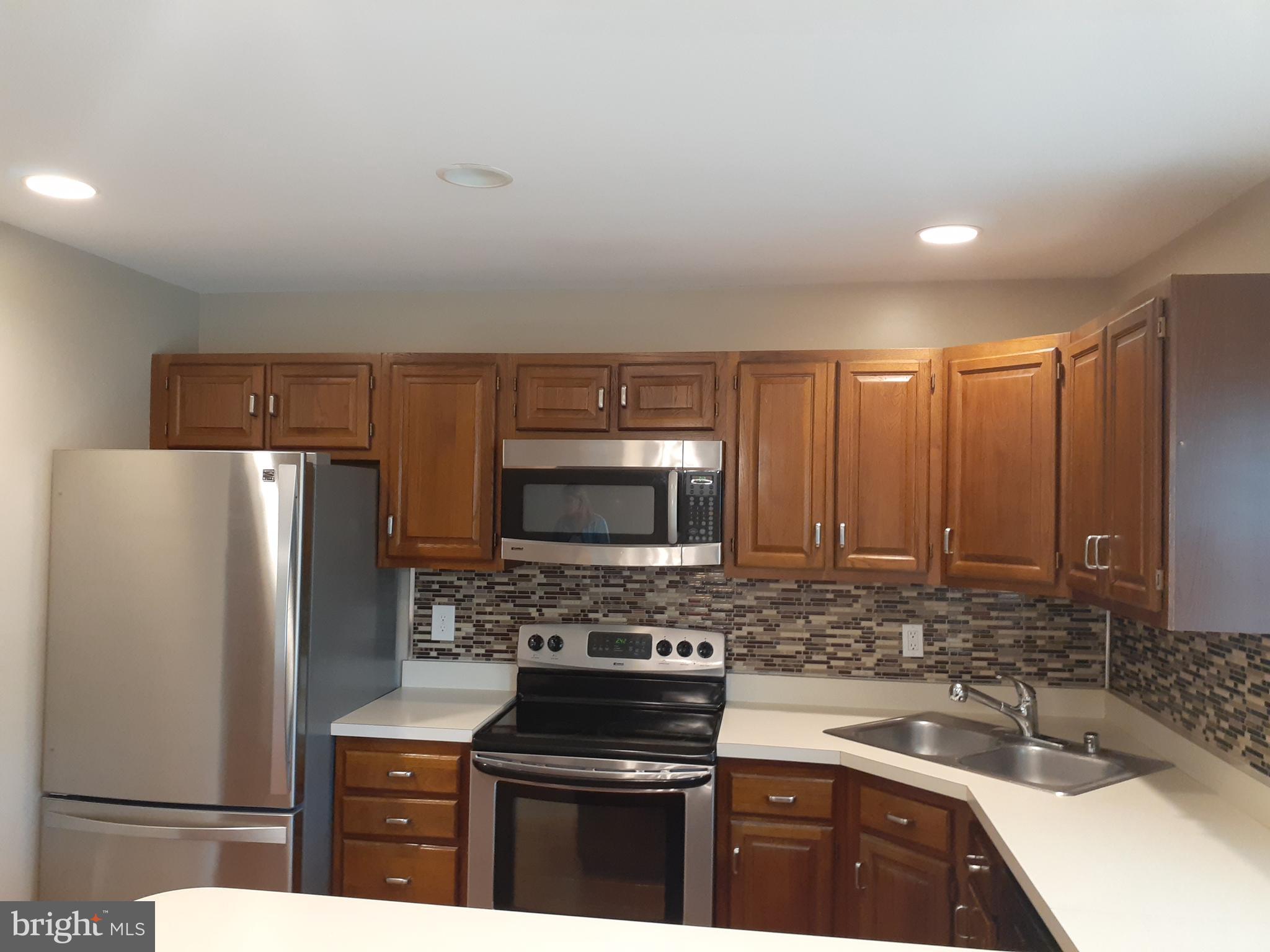 LOVETON FARMS - Residential Lease