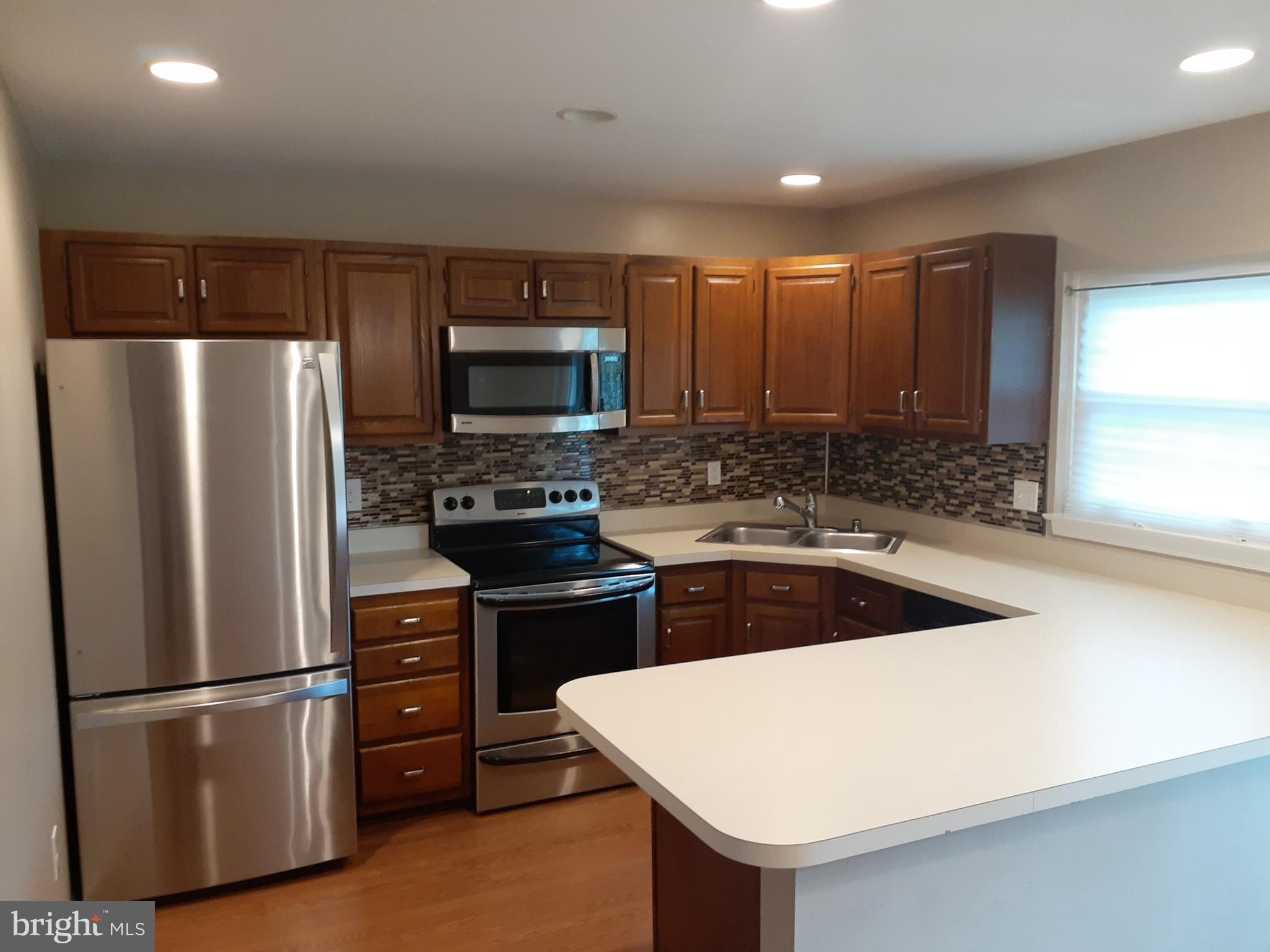 LOVETON FARMS - Residential Lease