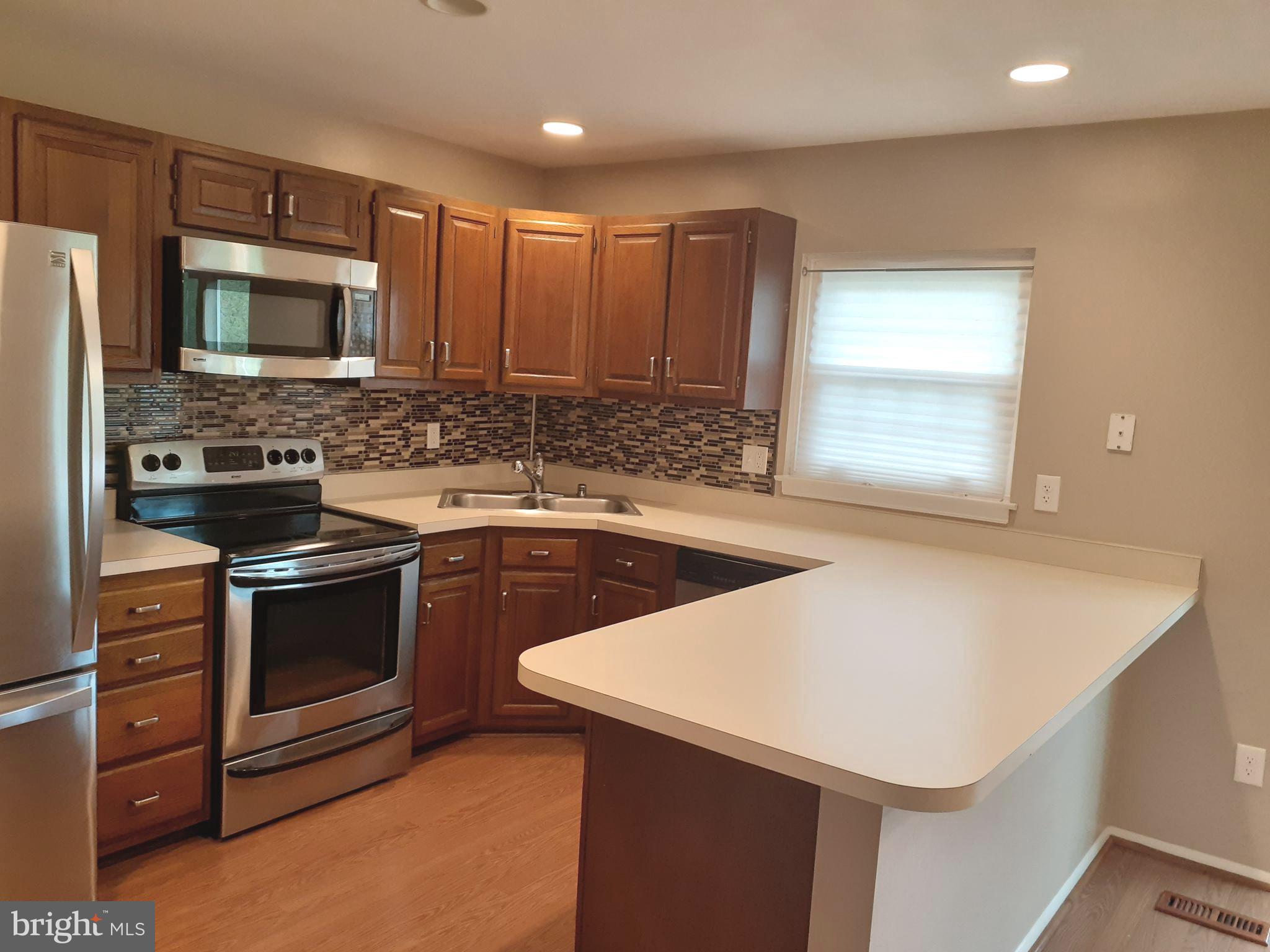 LOVETON FARMS - Residential Lease