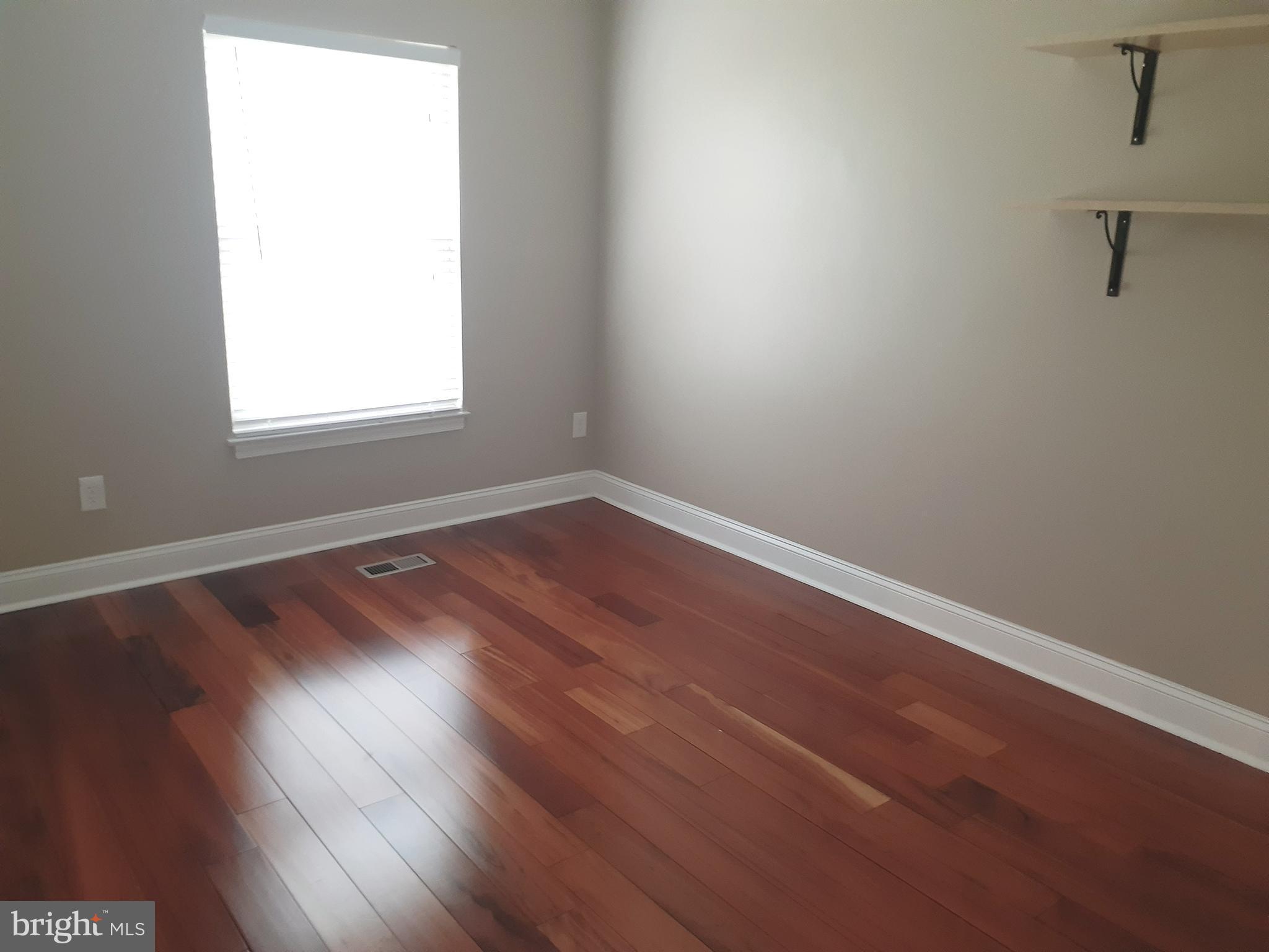 LOVETON FARMS - Residential Lease