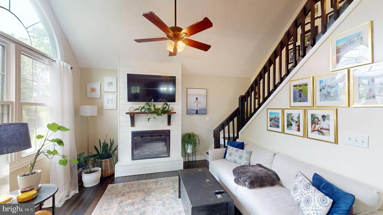 DOGWOOD - Residential