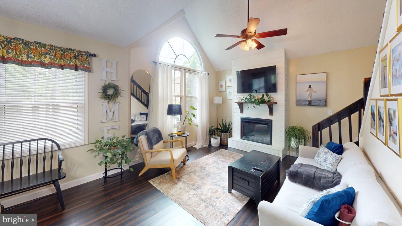 DOGWOOD - Residential