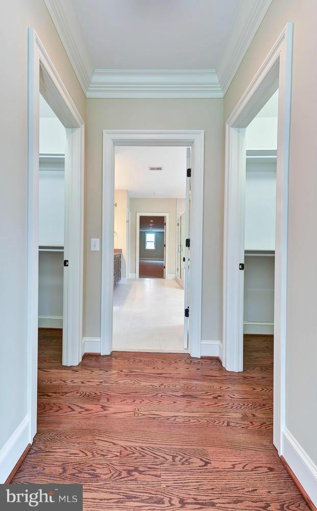 HOLLINDALE - Residential