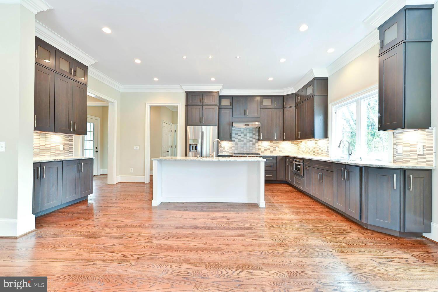 HOLLINDALE - Residential