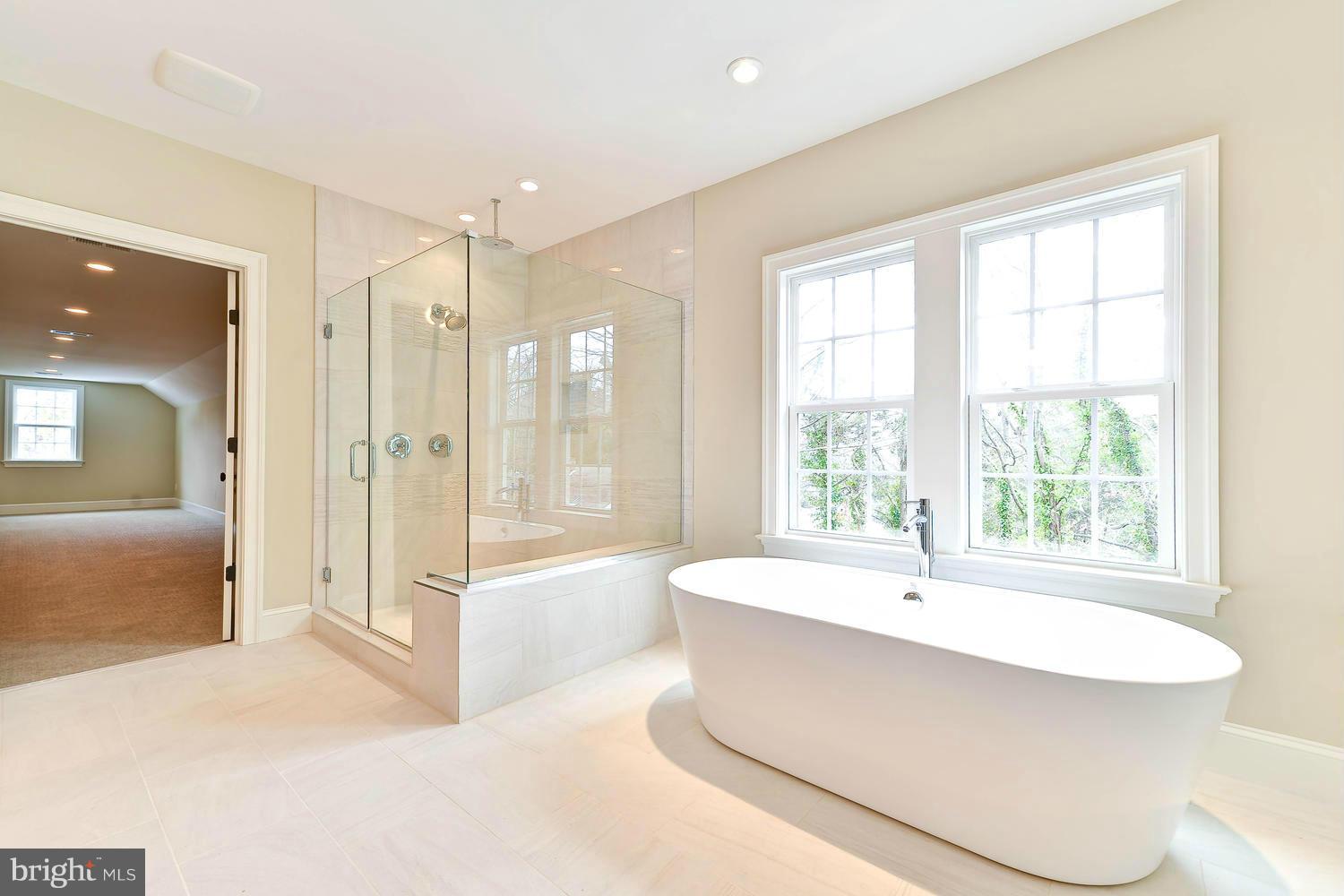 HOLLINDALE - Residential