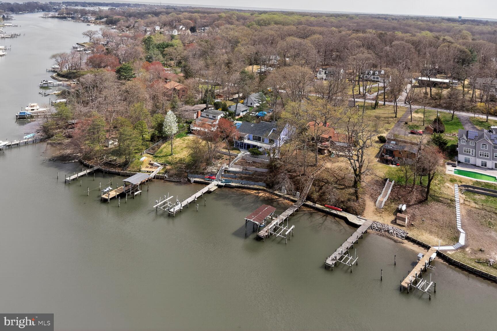 LAKE SHORE - Residential