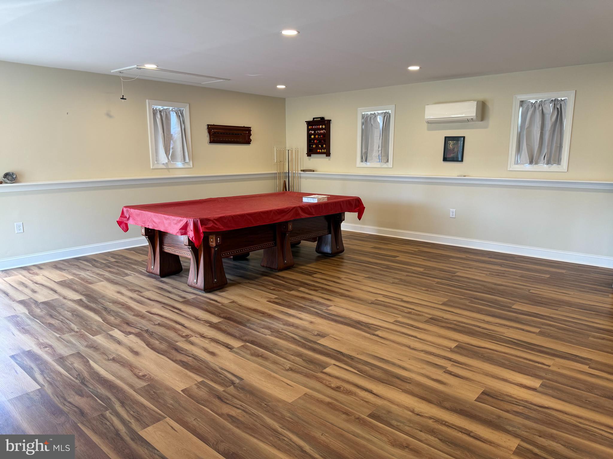 LAKE SHORE - Residential