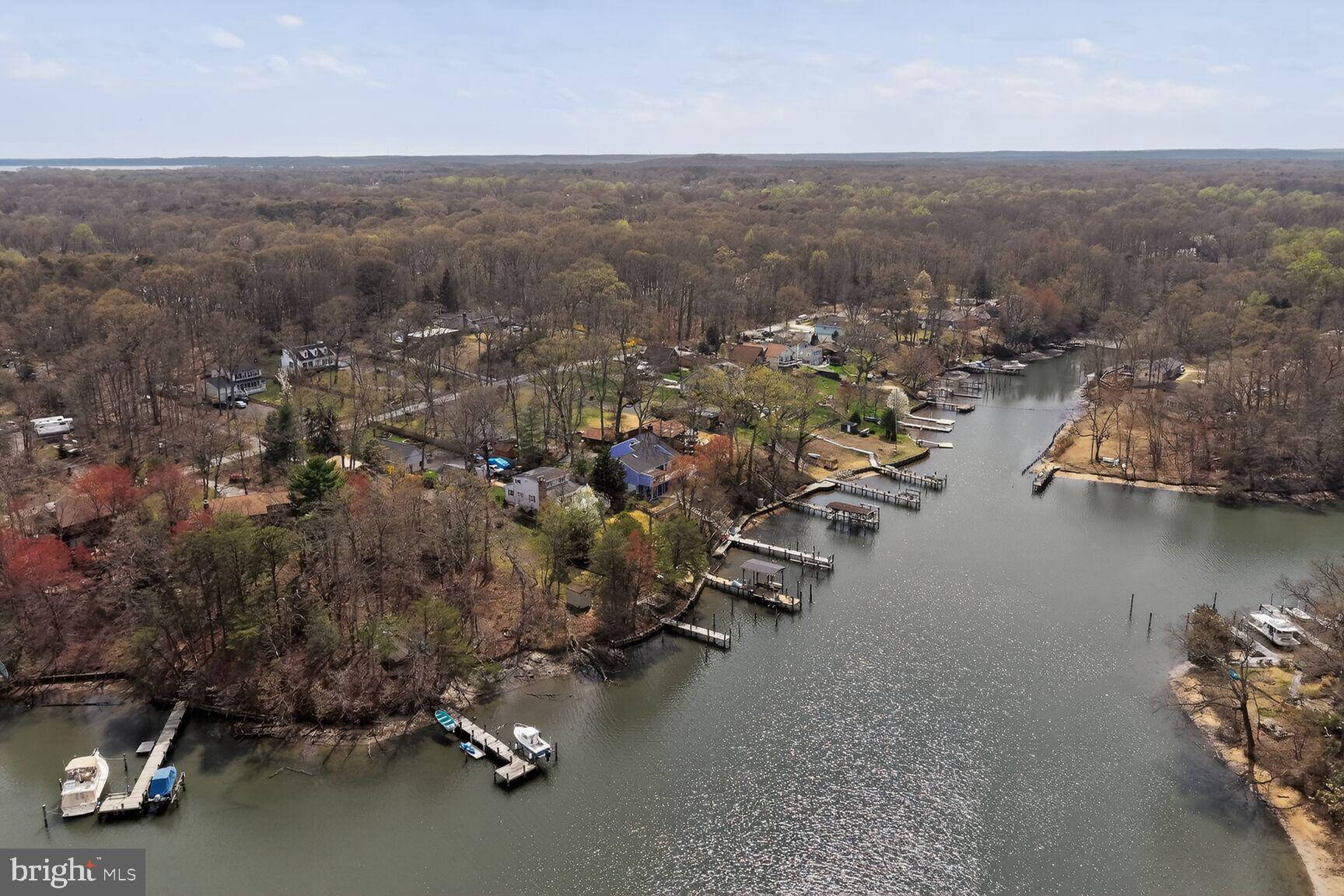 LAKE SHORE - Residential