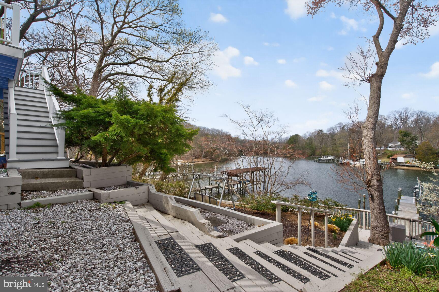 LAKE SHORE - Residential