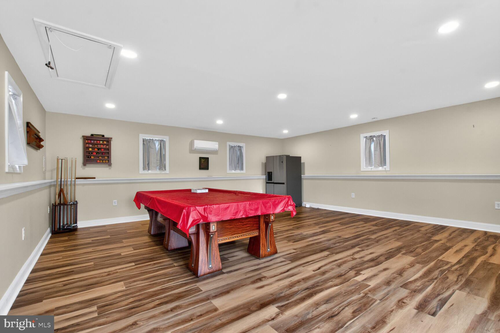 LAKE SHORE - Residential