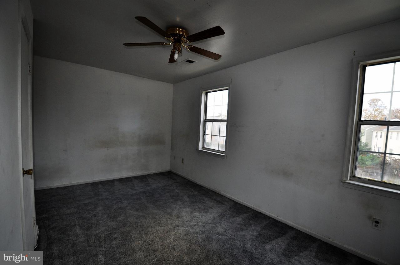 ARBORY CONDOS - Residential