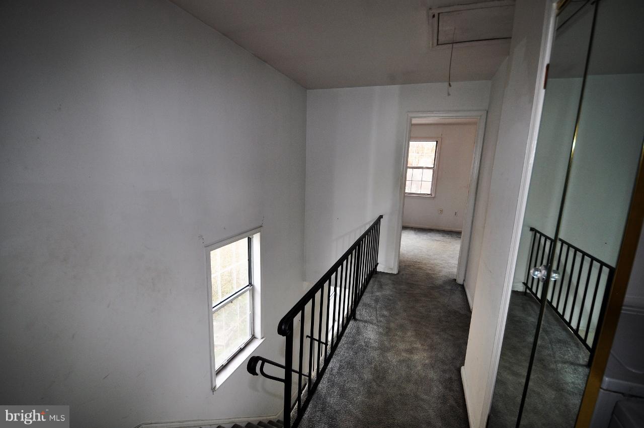 ARBORY CONDOS - Residential