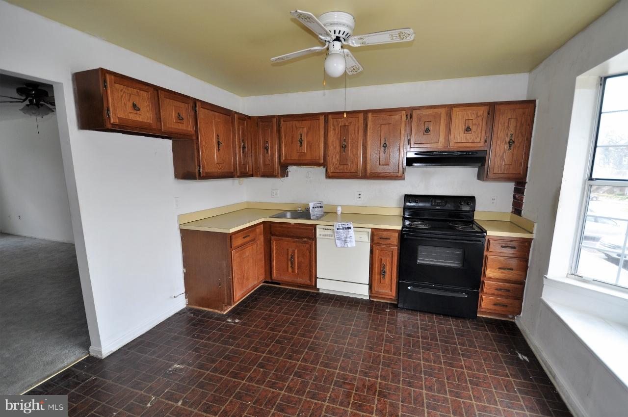 ARBORY CONDOS - Residential