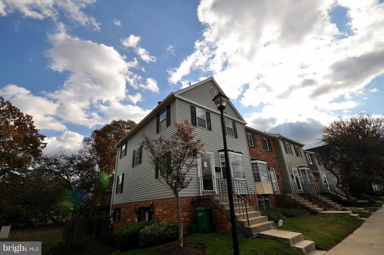 ARBORY CONDOS - Residential