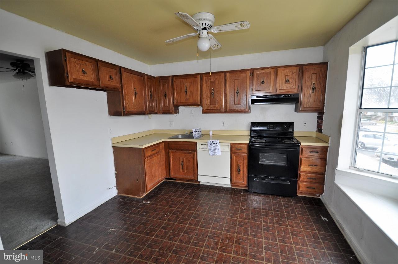 ARBORY CONDOS - Residential