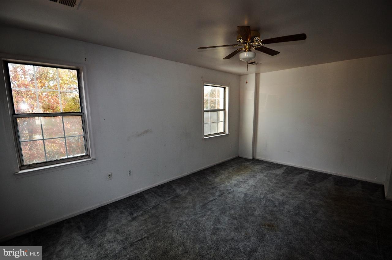 ARBORY CONDOS - Residential