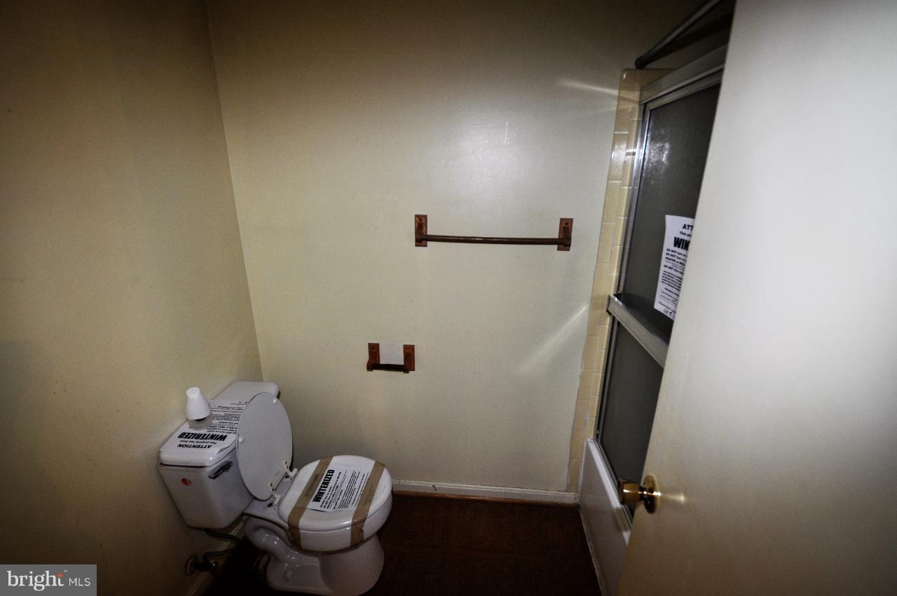 ARBORY CONDOS - Residential